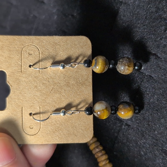 Tiger Eye Natural Gemstone Bracelet And Earring Set - Picture 2 of 4